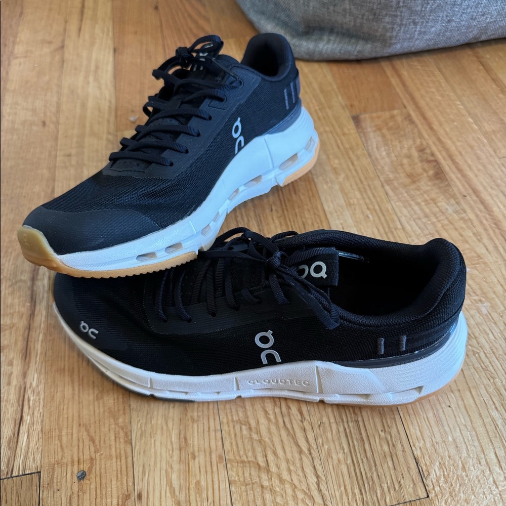 Brand New On Cloudnova Form 2 Women’s 7.5 Sneaker